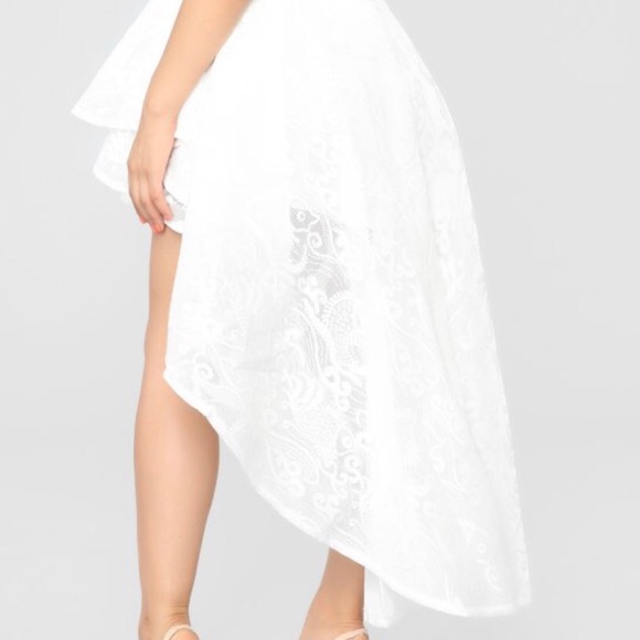 White Ruffle High-Low dress - Picture 5 of 5